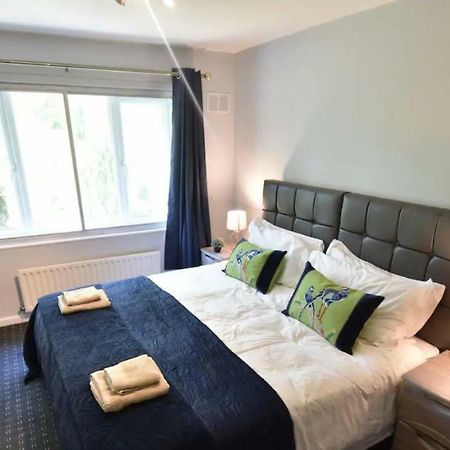 3-Bedroom Comfy Home In Σόλιχαλ Εξωτερικό φωτογραφία